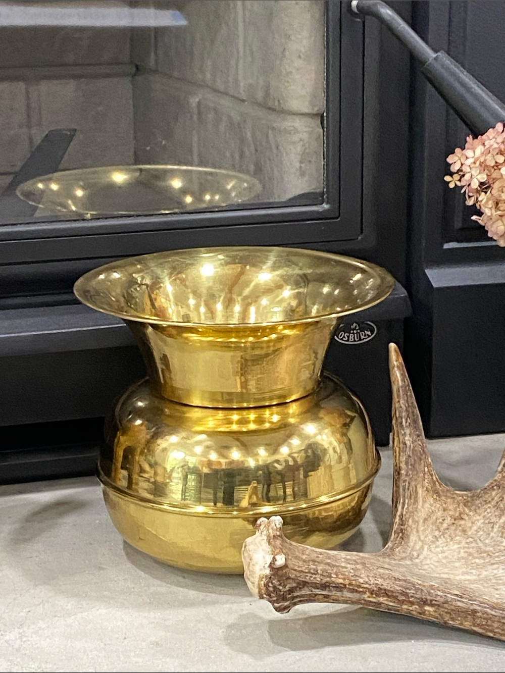 Solid Brass Vintage Spittoon/Urn /Vase